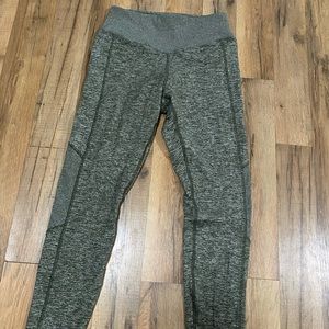 Victoria’s Secret Pink leggings